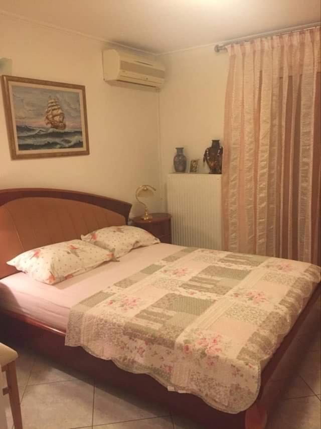 Siga Siga Apartment Mégara Екстериор снимка