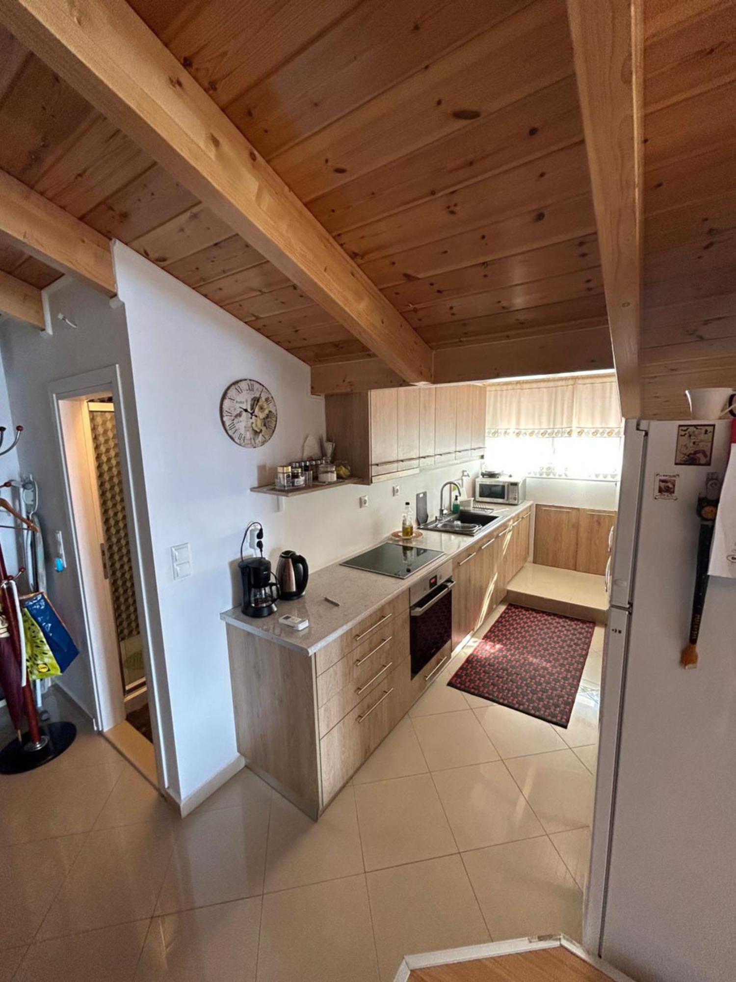 Siga Siga Apartment Mégara Екстериор снимка